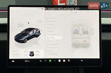 Седан Tesla Model 3 2024 в 