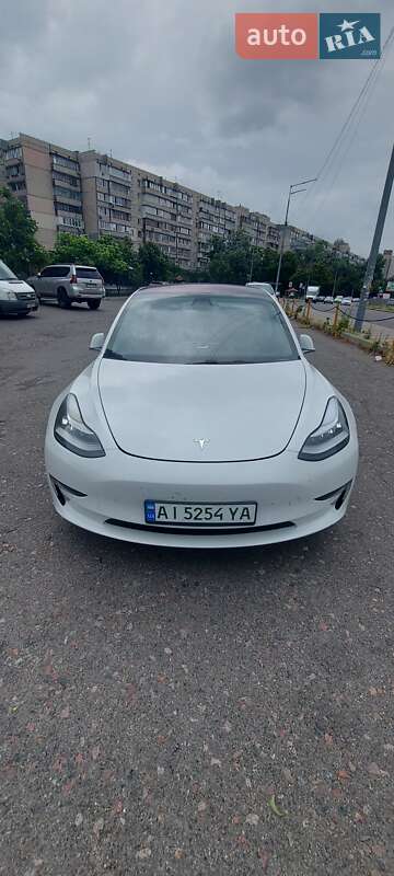 Седан Tesla Model 3 2018 в 