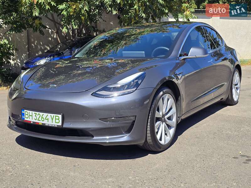 Седан Tesla Model 3 2020 в Одессе