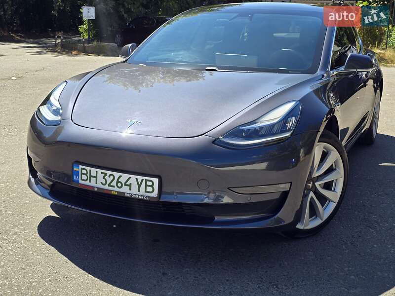 Седан Tesla Model 3 2020 в Одессе