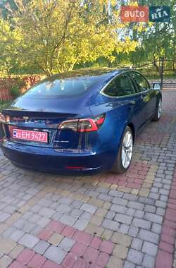 Седан Tesla Model 3 2018 в Шептицькому