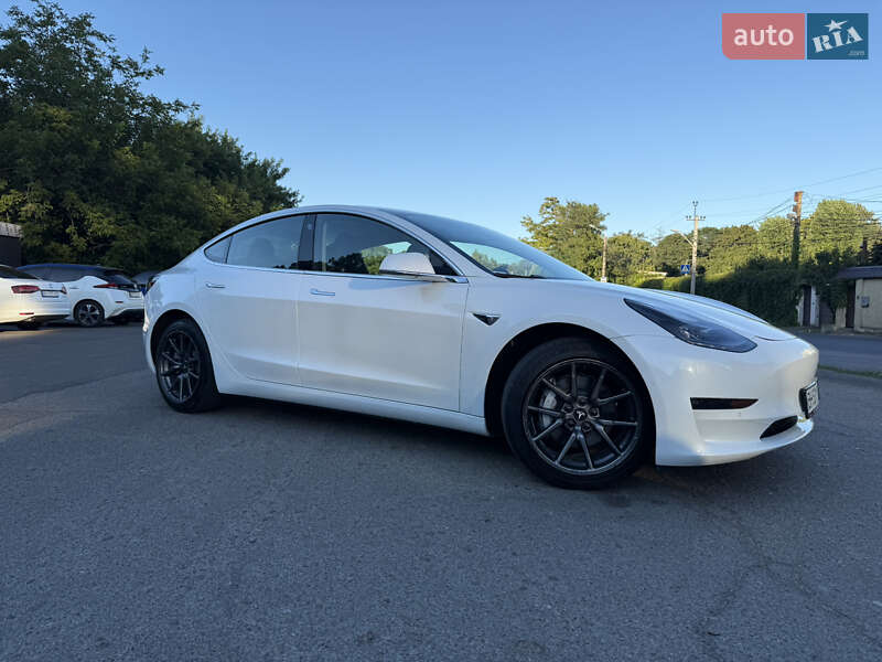 Tesla Model 3 2018 Tesla Model 3 2018