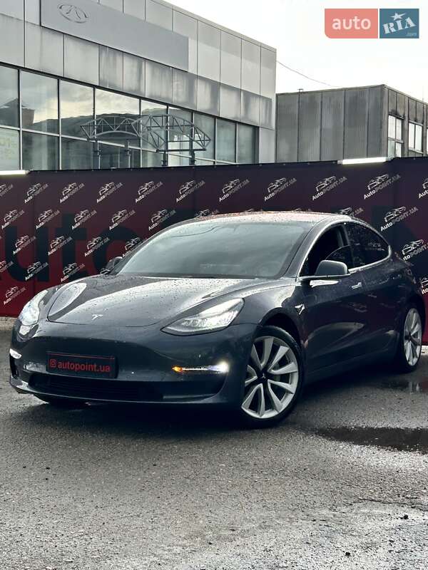 Tesla Model 3 2018