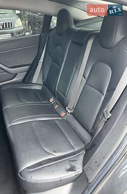 Седан Tesla Model 3 2018 в 