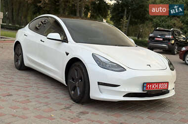 Седан Tesla Model 3 2023 в 