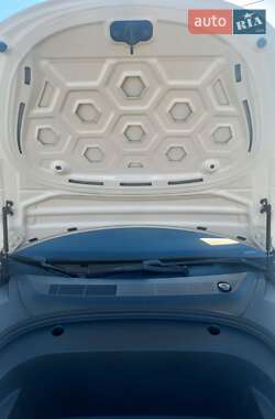 Седан Tesla Model 3 2021 в Одесі