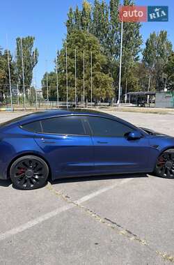Седан Tesla Model 3 2023 в Киеве