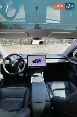 Седан Tesla Model 3 2023 в Киеве