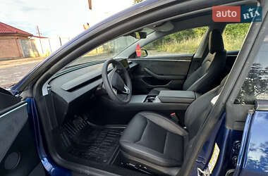 Седан Tesla Model 3 2024 в 