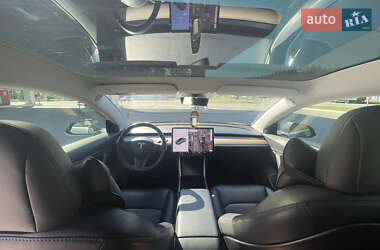 Седан Tesla Model 3 2018 в 