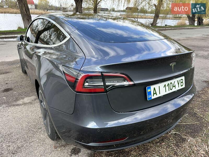Седан Tesla Model 3 2019 в Белой Церкви