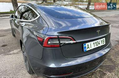 Седан Tesla Model 3 2019 в 
