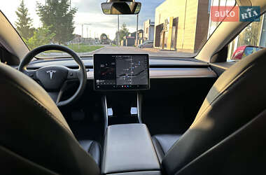 Седан Tesla Model 3 2019 в Білій Церкві