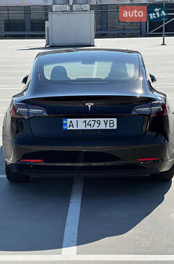 Седан Tesla Model 3 2020 в 