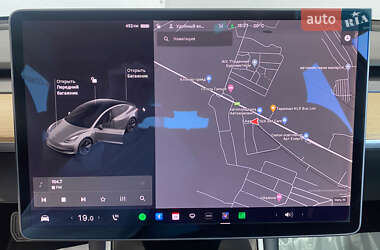 Седан Tesla Model 3 2020 в 