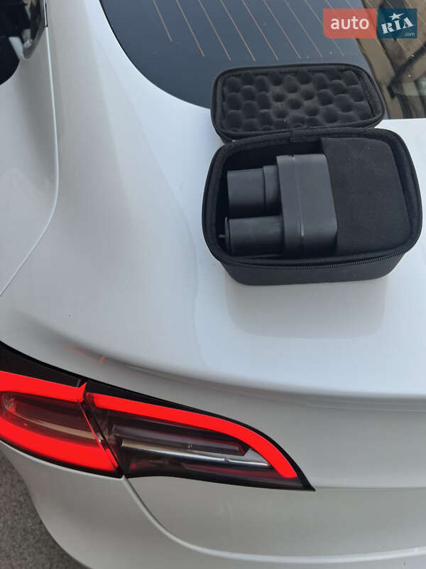 Седан Tesla Model 3 2019 в Одессе
