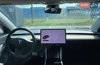 Седан Tesla Model 3 2018 в 