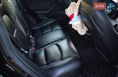 Седан Tesla Model 3 2020 в 