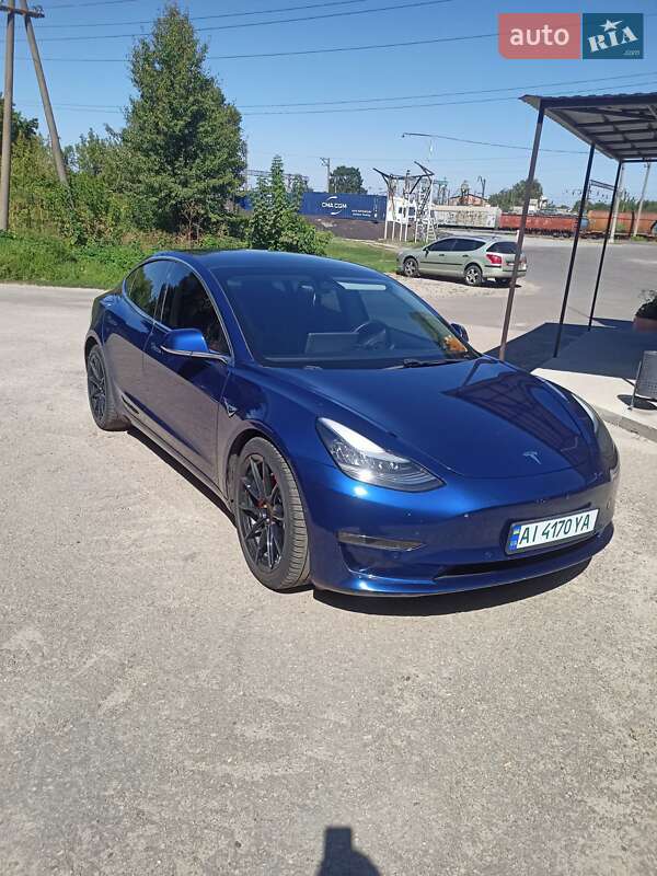 Седан Tesla Model 3 2019 в 