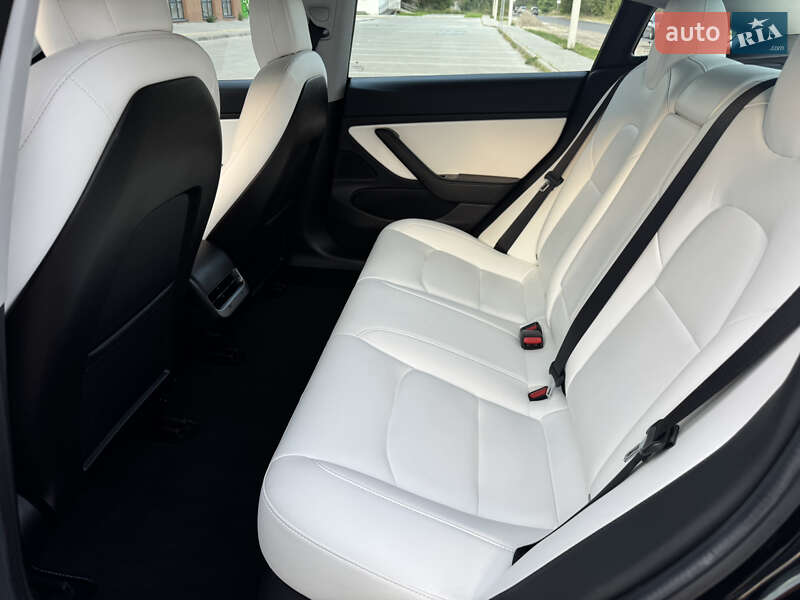 Седан Tesla Model 3 2019 в Львові фото 9 Седан Tesla Model 3 2019 в Львові