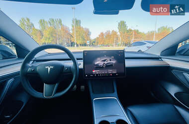 Седан Tesla Model 3 2022 в Запоріжжі