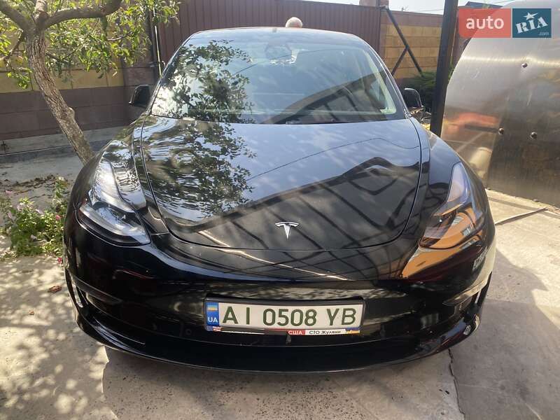Tesla Model 3 2021