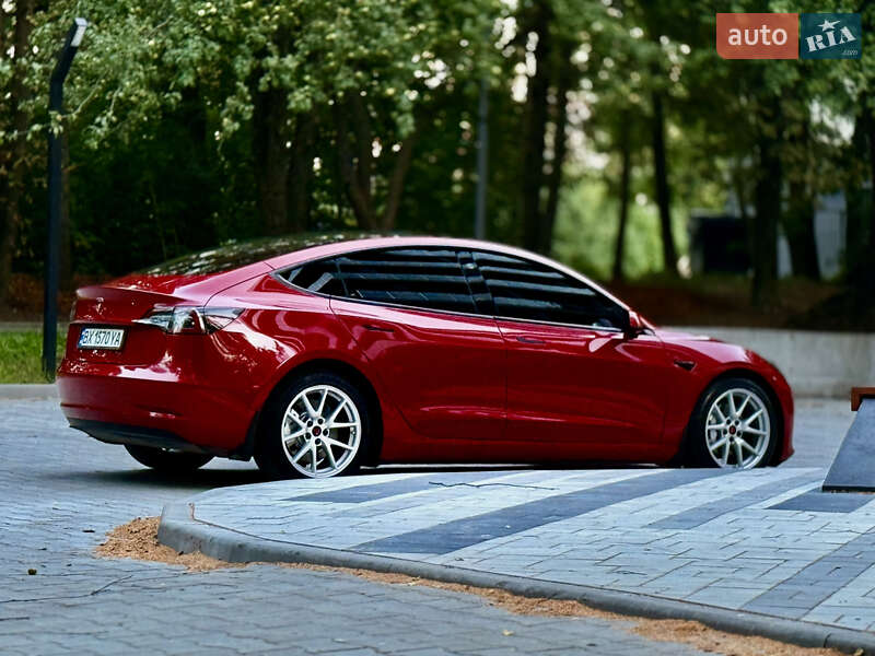 Седан Tesla Model 3 2021 в Тернополе фото 12 Седан Tesla Model 3 2021 в Тернополе