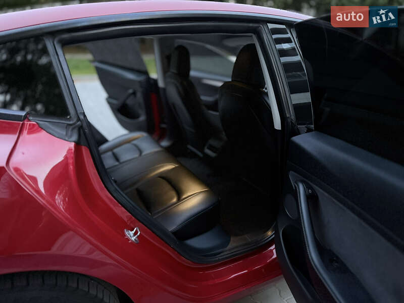 Седан Tesla Model 3 2021 в Тернополе фото 54 Седан Tesla Model 3 2021 в Тернополе