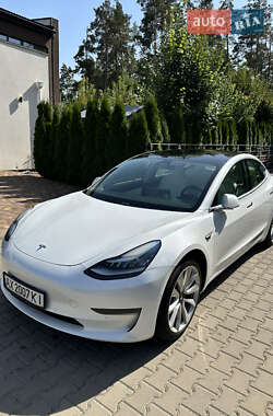 Седан Tesla Model 3 2019 в 