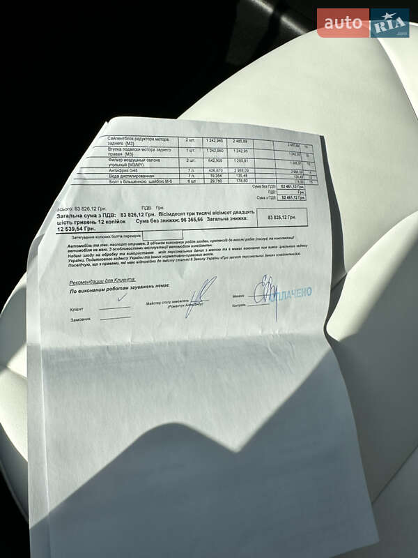 Седан Tesla Model 3 2019 в Киеве