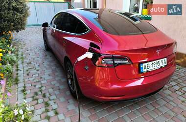 Седан Tesla Model 3 2019 в 