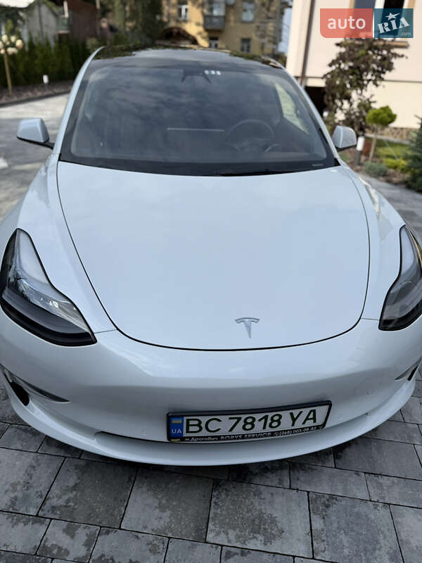 Седан Tesla Model 3 2021 в Львові фото 8 Седан Tesla Model 3 2021 в Львові