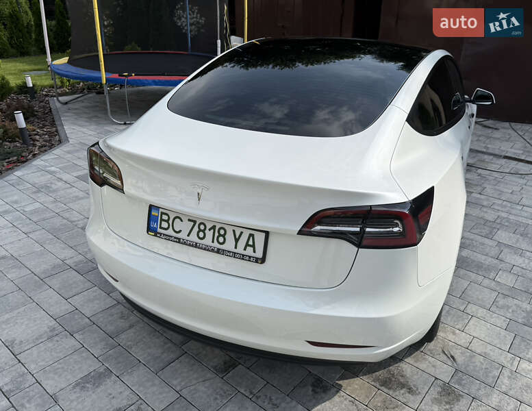 Седан Tesla Model 3 2021 в Львові фото 23 Седан Tesla Model 3 2021 в Львові