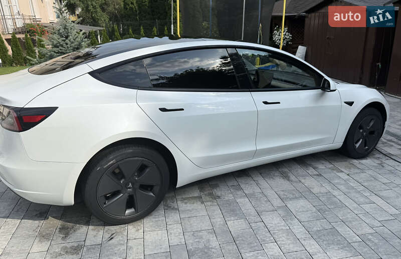 Седан Tesla Model 3 2021 в Львові фото 25 Седан Tesla Model 3 2021 в Львові