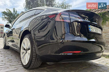 Седан Tesla Model 3 2018 в 