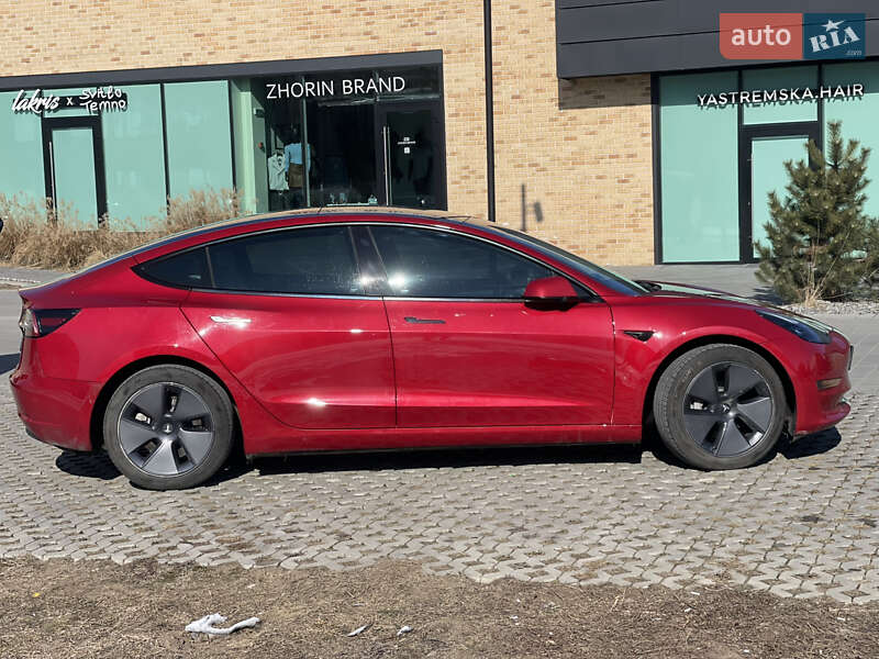 Седан Tesla Model 3 2022 в Львові фото 41 Седан Tesla Model 3 2022 в Львові
