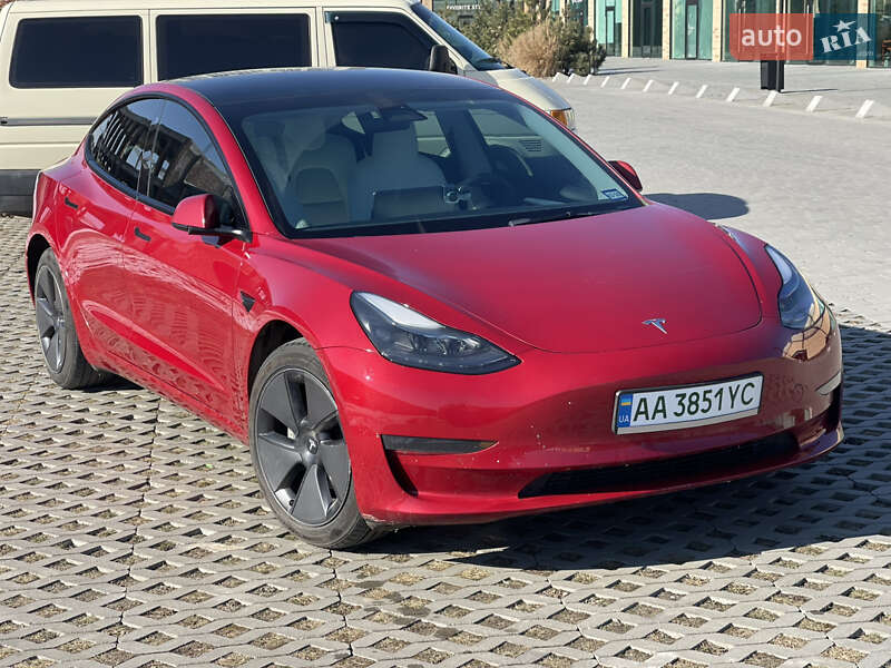 Седан Tesla Model 3 2022 в Львові фото 47 Седан Tesla Model 3 2022 в Львові