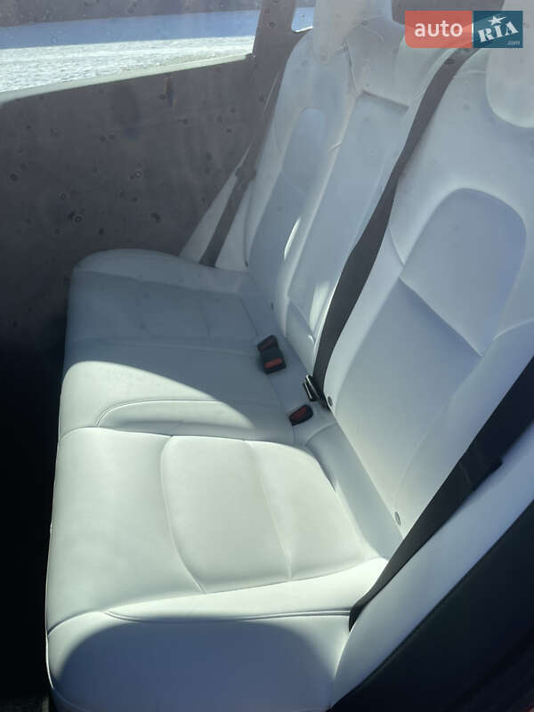 Седан Tesla Model 3 2022 в Львові фото 78 Седан Tesla Model 3 2022 в Львові