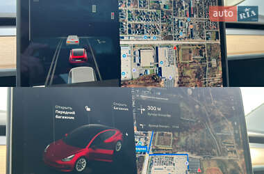 Седан Tesla Model 3 2021 в 