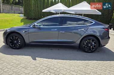 Седан Tesla Model 3 2018 в 