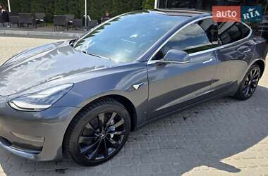 Седан Tesla Model 3 2018 в 