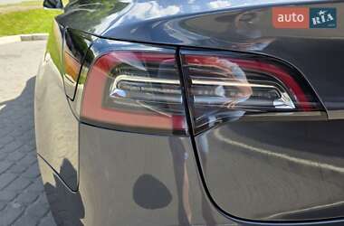 Седан Tesla Model 3 2018 в 