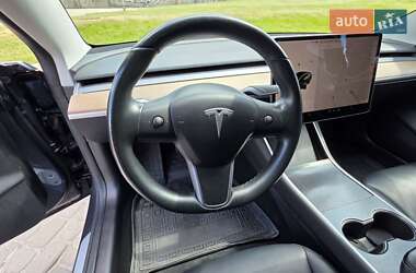 Седан Tesla Model 3 2018 в 