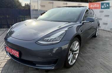 Седан Tesla Model 3 2018 в 