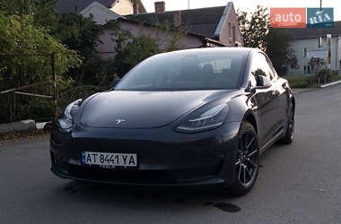 Седан Tesla Model 3 2018 в Ивано-Франковске