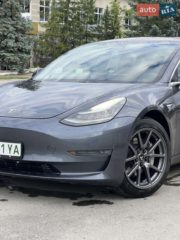 Седан Tesla Model 3 2018 в Ивано-Франковске фото 19 Седан Tesla Model 3 2018 в Ивано-Франковске