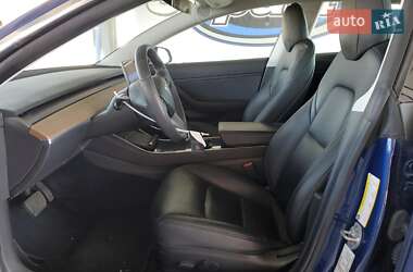 Седан Tesla Model 3 2019 в 