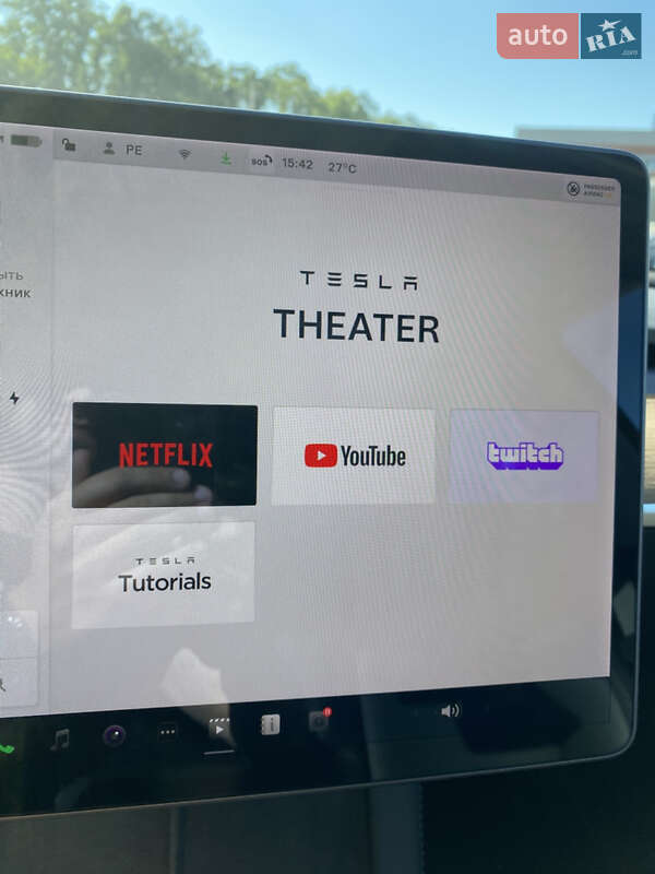 Седан Tesla Model 3 2021 в Києві