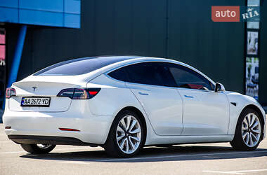 Седан Tesla Model 3 2018 в 