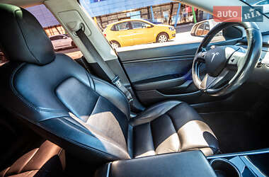 Седан Tesla Model 3 2018 в 